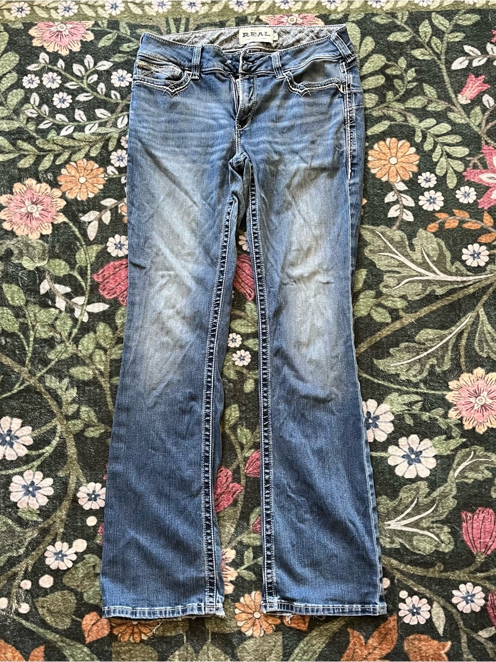 🍐 Ariat Mid Rise Boot Cut Jean 🍐 - Picture 3 of 11